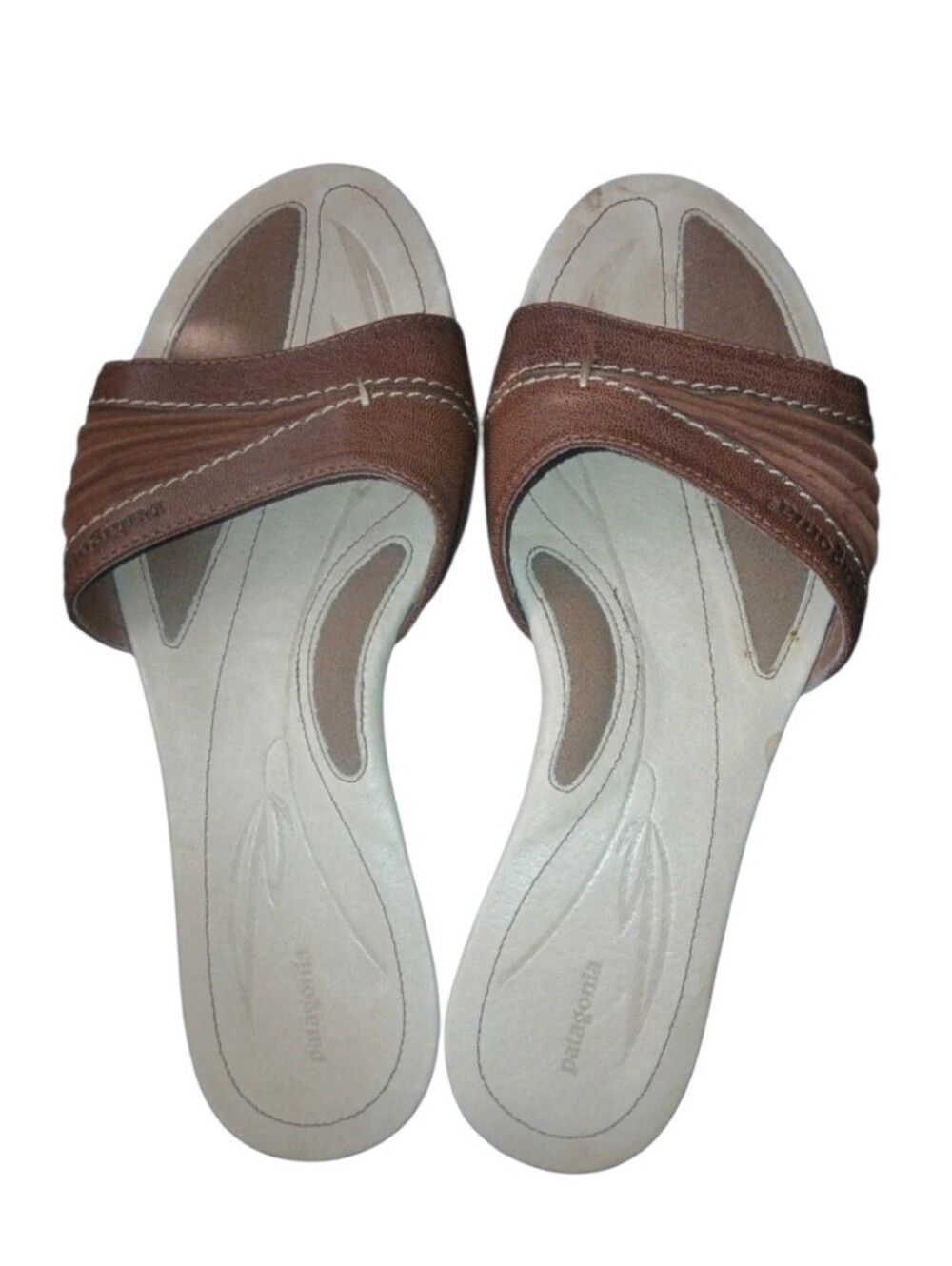 Patagonia - Dainty Brown Leather Slides Sandals Ruched Upper & 3/4" Heel